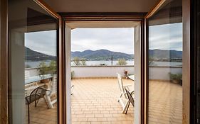 Terrazzo Sul Lago
